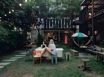 曼谷庭院青年旅館